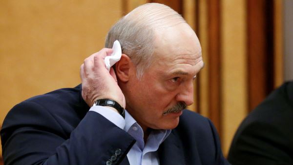 Лукашенко задумался о происхождении коронавируса