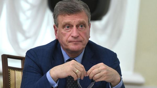 Подозреваемого во взяточничестве вице-губернатора Кировской области уволили из-за утраты доверия