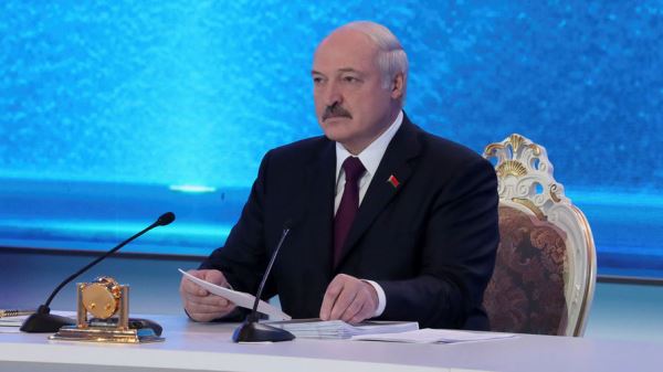 Лукашенко усомнился в возвращении Украины в СНГ 